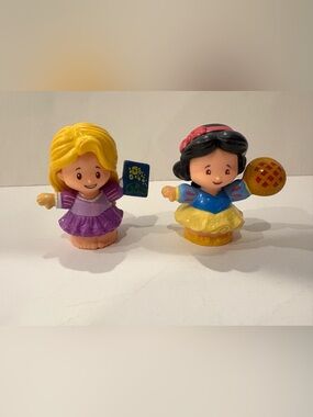 Disney Snow White and Rapunzel Little People Figures